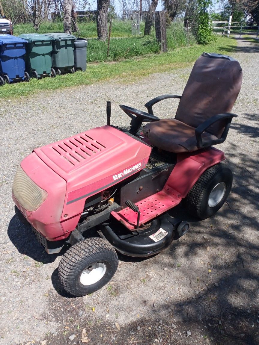 Yard Machine Riding Mower 