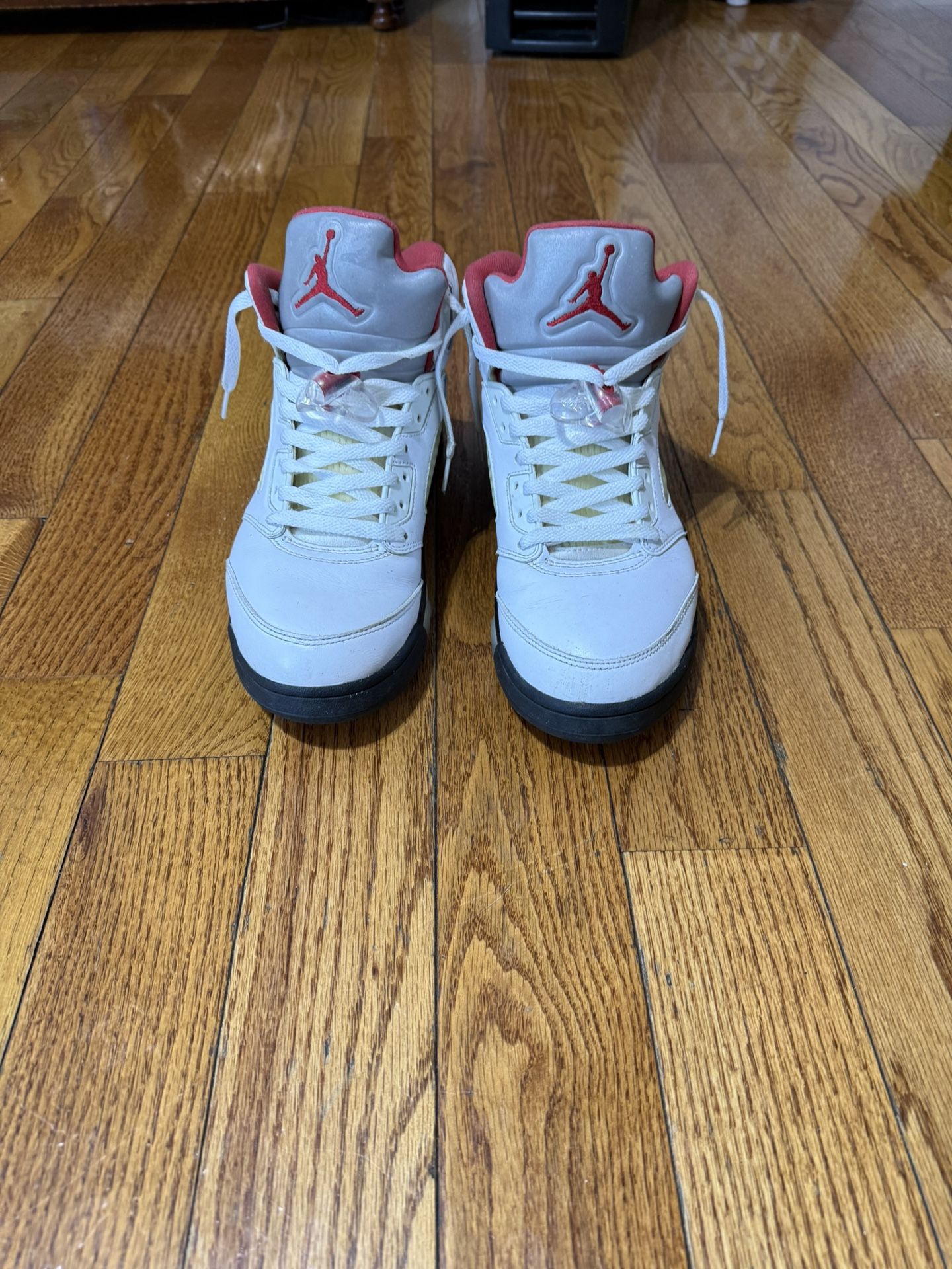 Air Jordan 5 Fire Red Size 9