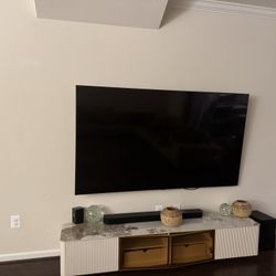 70 Inch Tv And Stand