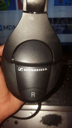 Sennheiser HD 280 pro headphones