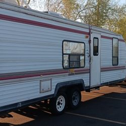 1994  27 Foot Travel Trailer 