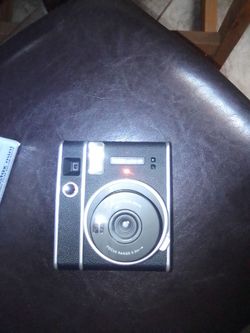 Fujifilm Instax Mini Instant (polaroid)Camera