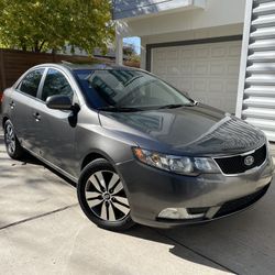 2013 Kia Forte EX Only $4,499