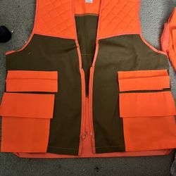 Hunting Vests And Hats 