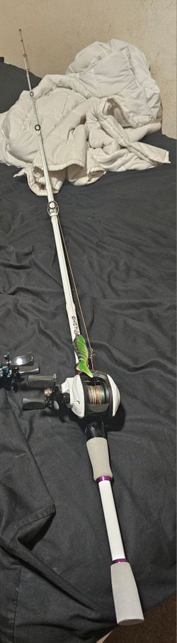 baitcaster rod and reel never used