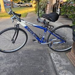 4500 TREK Mountain Bike 