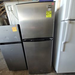 Refrigerator Avanti 