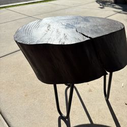 Table/Small Table/End Table/Log Table/Butcher Block type table