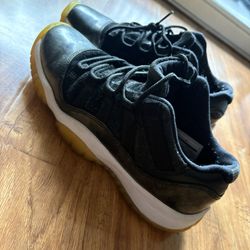 5Y Air Jordan 11 “Barons”