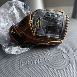 Mizuno Softball Glove 
