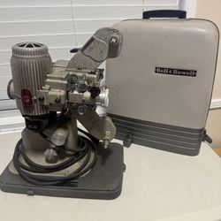 Vintage Bell & Howell Diplomat 16mm Film Projector with Case 8mm Like New