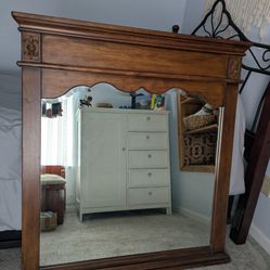 Dresser Mirror/Mirror