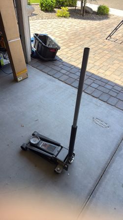 🔧 Pittsburgh 3‑Ton Heavy Duty Floor Jack – Rapid Pump 🚗