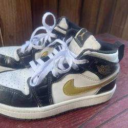 Jordan’s Shoes Size 2Y Youth