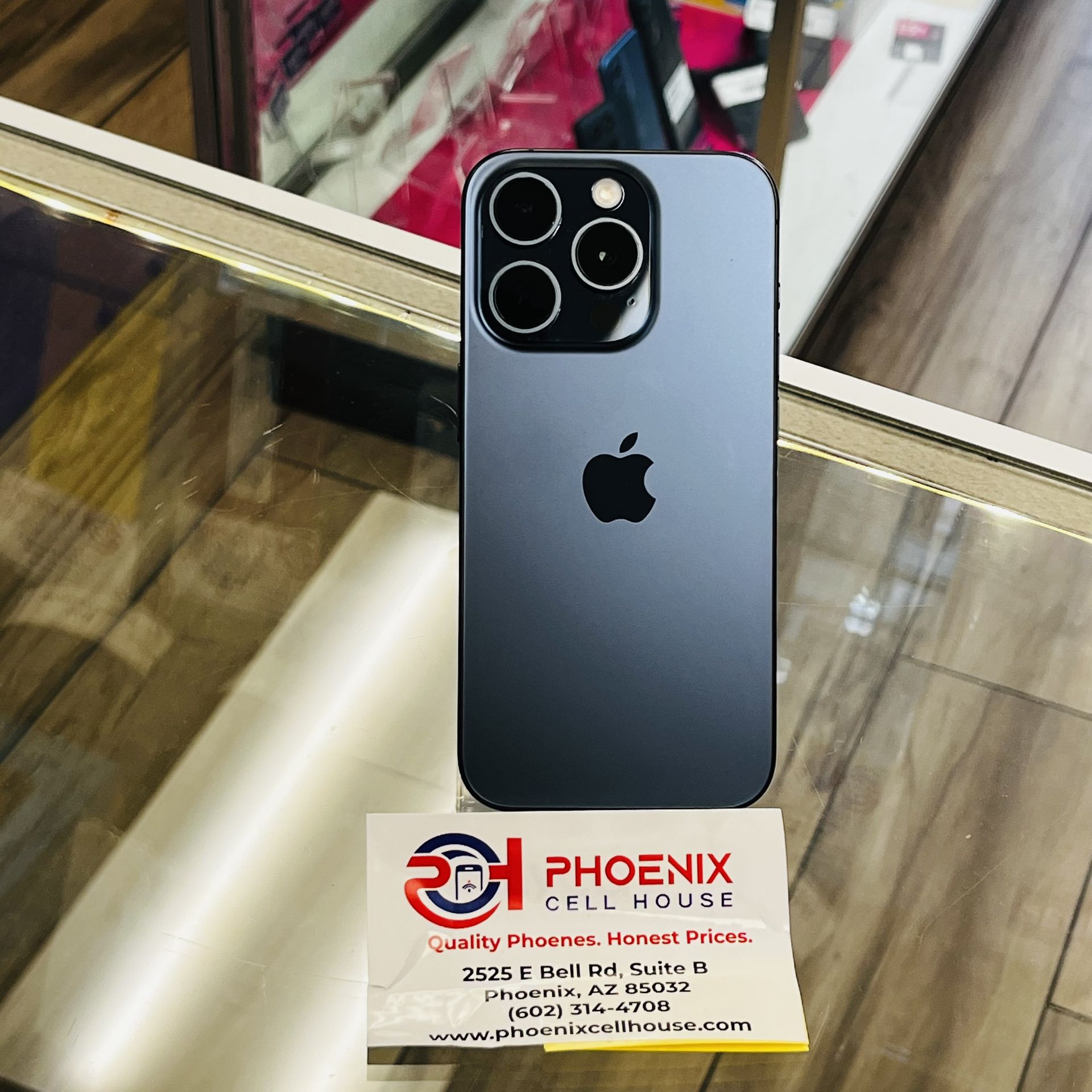 iPhone 15 pro 256GB unlocked