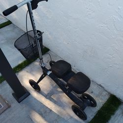 deluxe-knee-walker-scooter