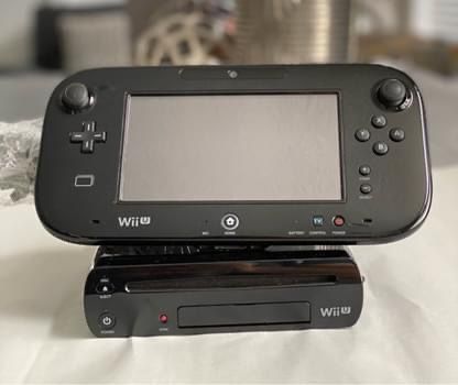 Nintendo Black Wii U 32 GB Deluxe Console WUP-101(02)