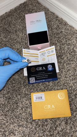 Women’s Engagement Ring Moissanite