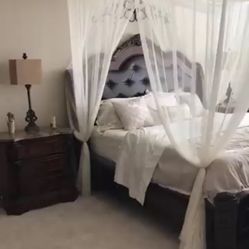 Bedroom Set For Sale 