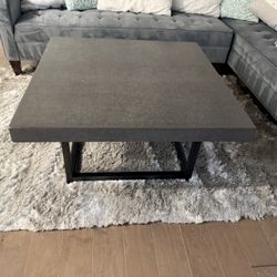 ☕ Modern Coffee Table