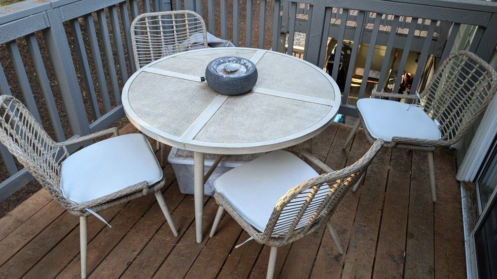 Patio Dining Table Set