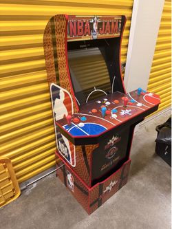 Arcade1Up NBA Jam with the riser