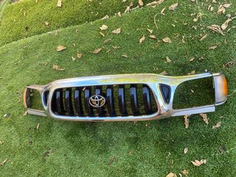 Grill and coner light for toyota tacoma ..2000 to 2004