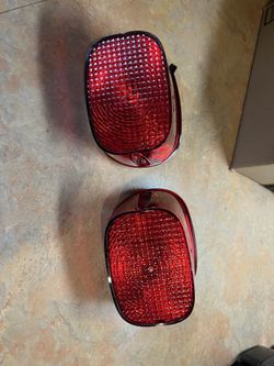 Harley Tail Light Pair
