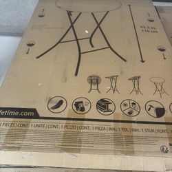 33 In ./83,8 Cm  Round Cocktail Table. $49