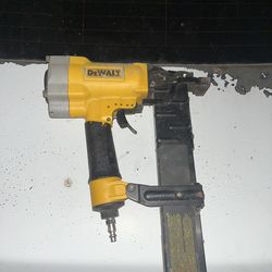 Nail gun
