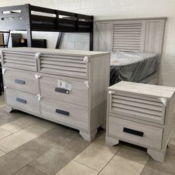 New Queen Bedroom Set!