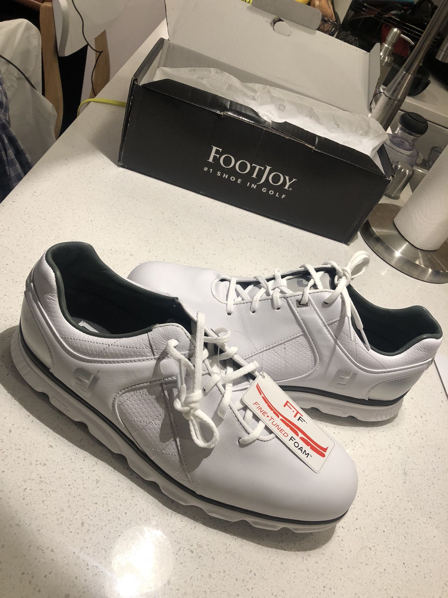 New Footjoy Pro SL golf shoes sz. 11 W