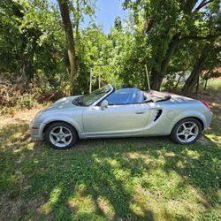 2003 Toyota MR2