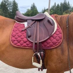 Close Contact Monoflap Saddle