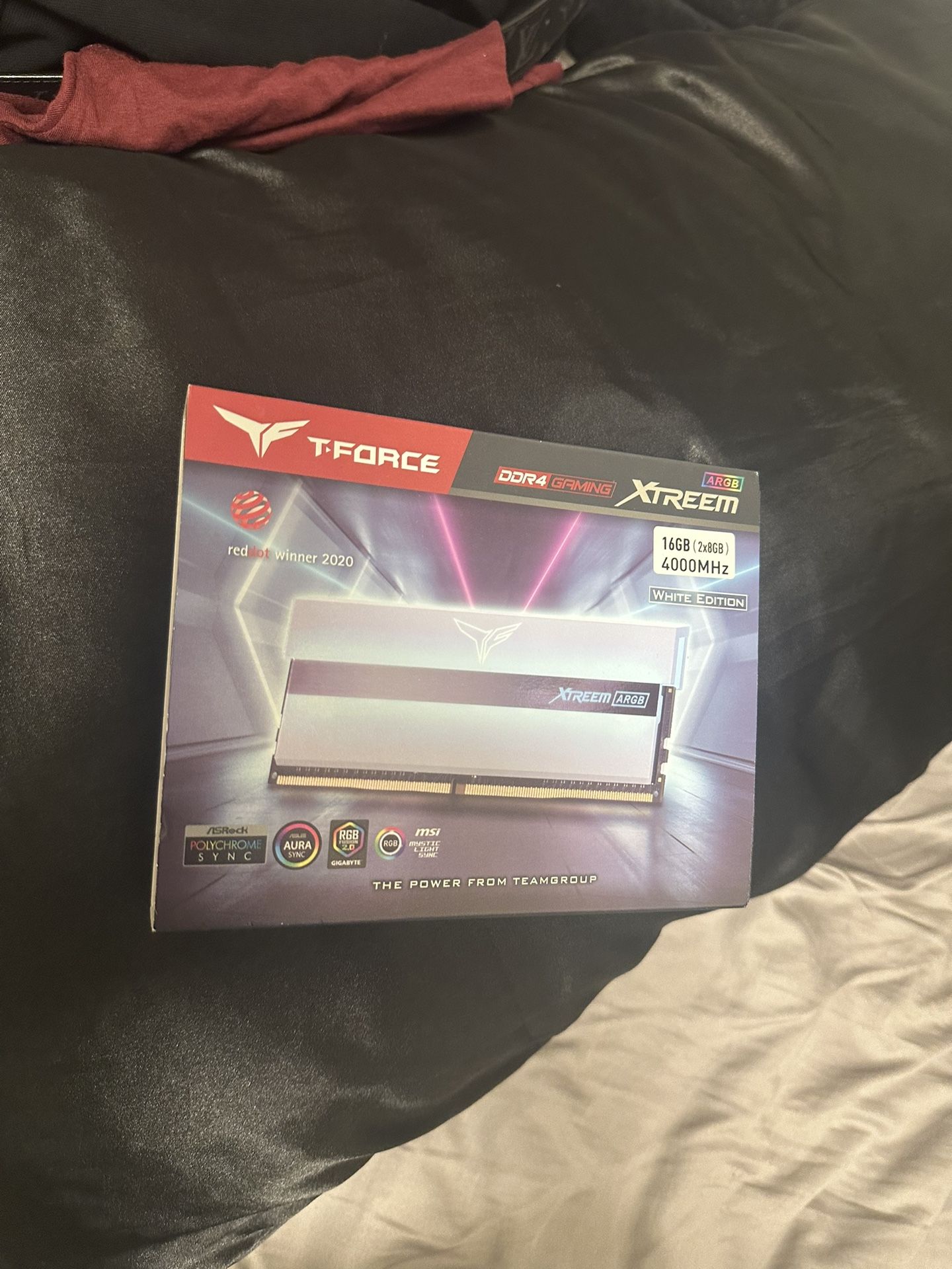 T FORCE RGB 4000 MHz 16 Go Ram Kit