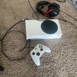 Xbox Series S With Hyper X Headset (Controller Included)