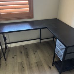 L office Desk