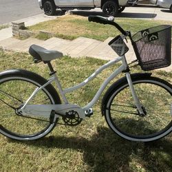 26’ Huffy Beach Cruiser In Real Good Shape 