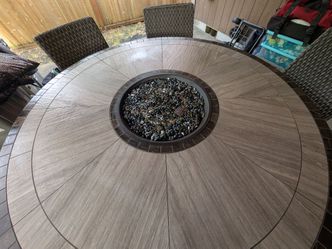 Costco Agio Conway 7-piece Fire High Dining Set -Like new.