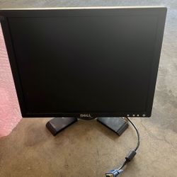 Dell Computer Monitor 