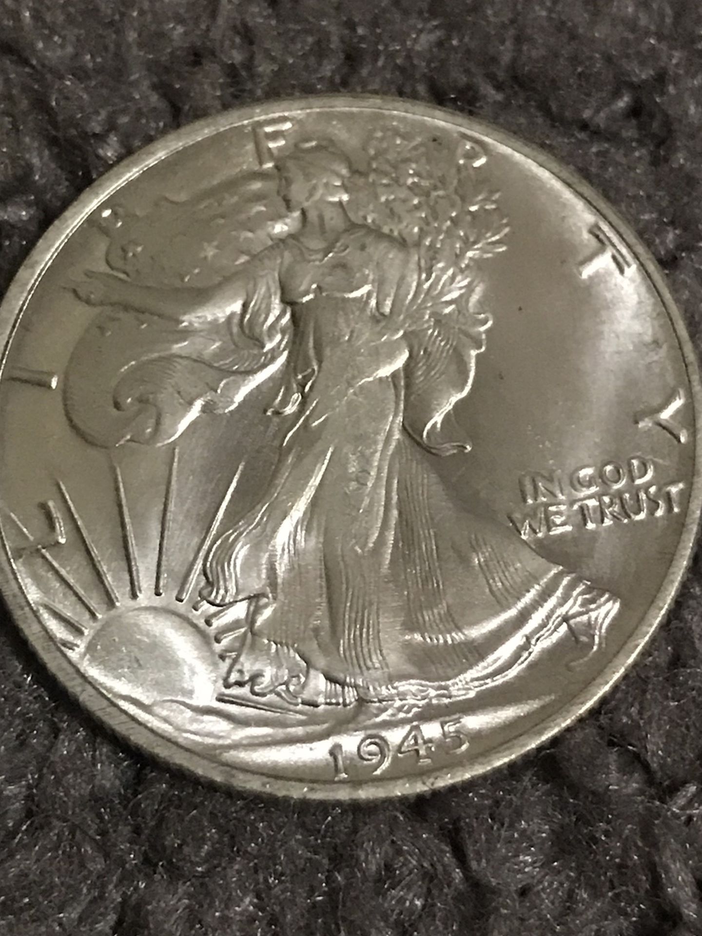 1945 D Waking Liberty Half Silver Coins Bullion