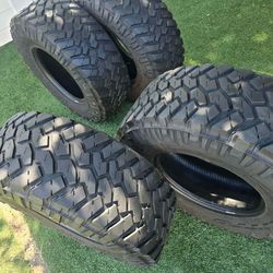 4 TIRES NITTO LT35-12-50R17 $650