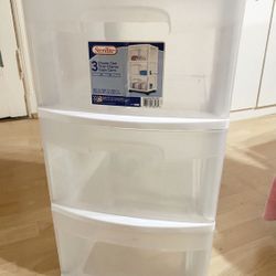 Sterilite 3 Drawers storage/organizer