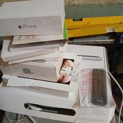 Apple boxes