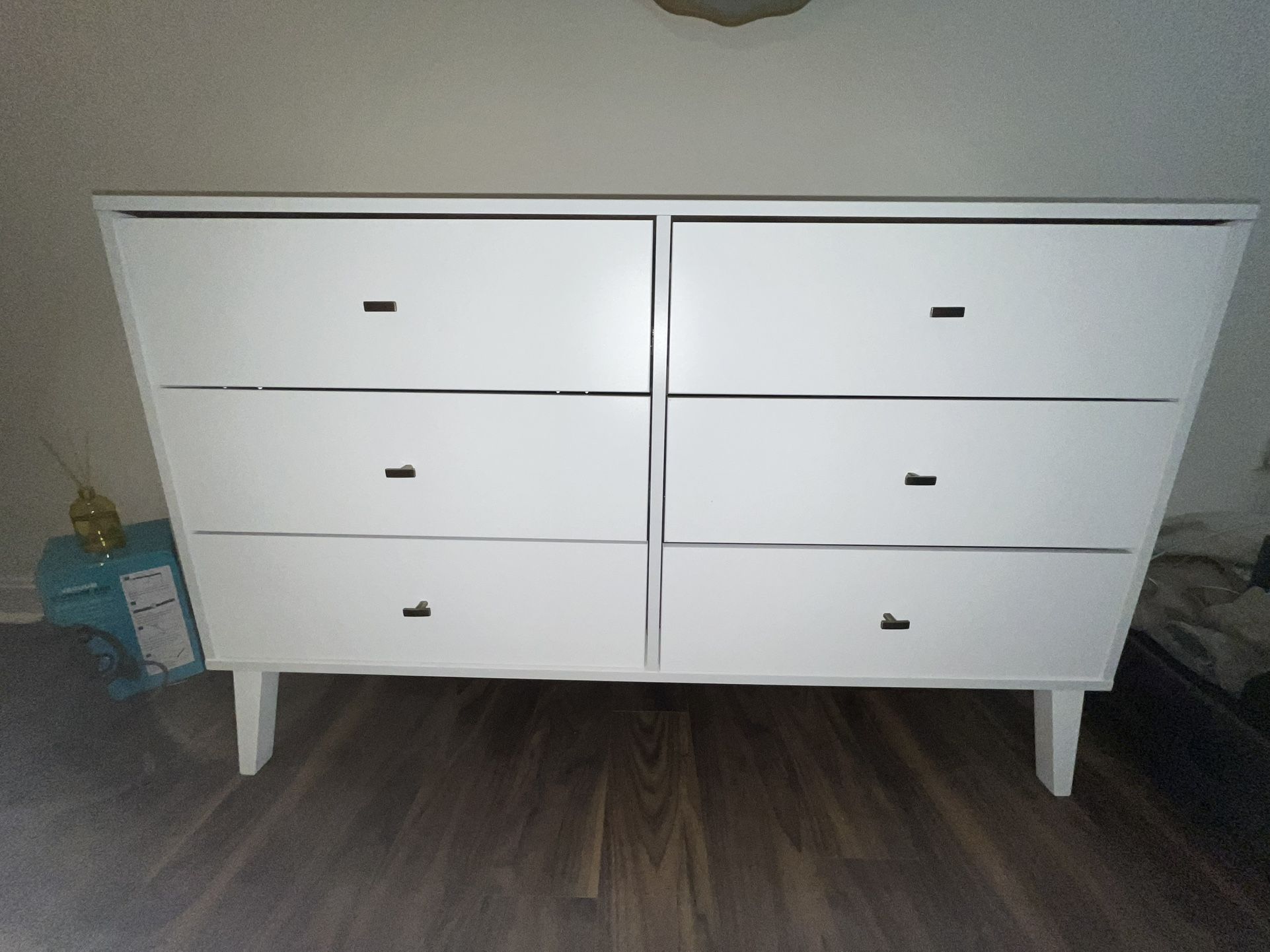 6 Drawer Dresser - $150 OBO Pickup Only