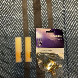 Yamaha Baritone Saxophone Ligature & Reeds