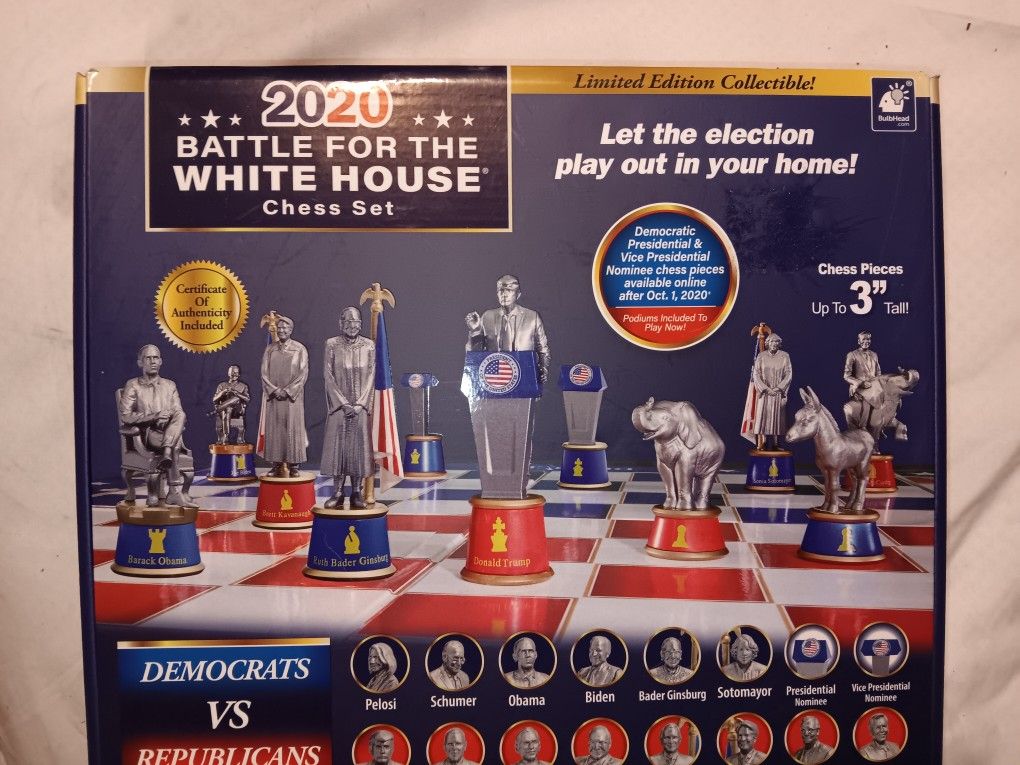 New Battle Of The White House 2020 Chess And Chess Pieces Democrat and republic pieces