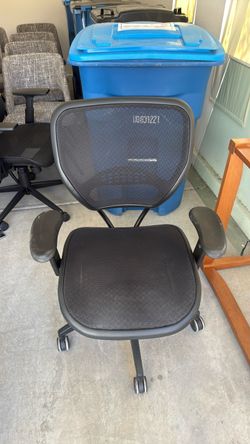 2 desk chairs