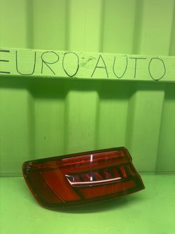 2017 2018 2019 Audi A4 S4 Left Driver Side Outer Tail Light OEM 8W5945091D