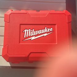 Milwaukee  M28 Hammer Drill